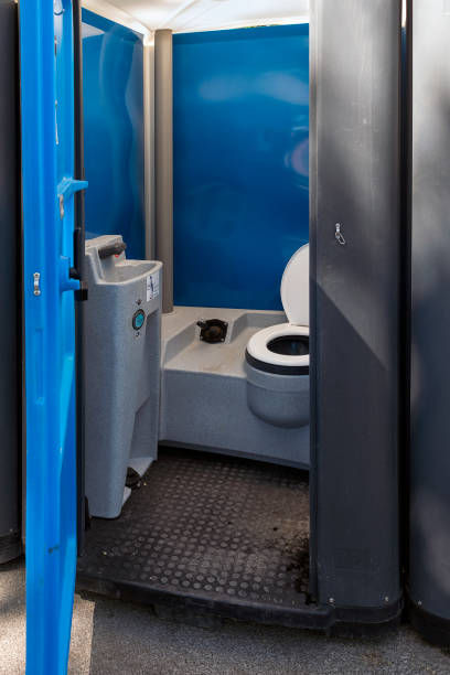 Portable Toilet Options We Offer in Manson, IA